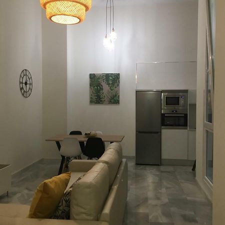 Apartamento Nuevo En Casa Tipo Palacio Cádiz Buitenkant foto