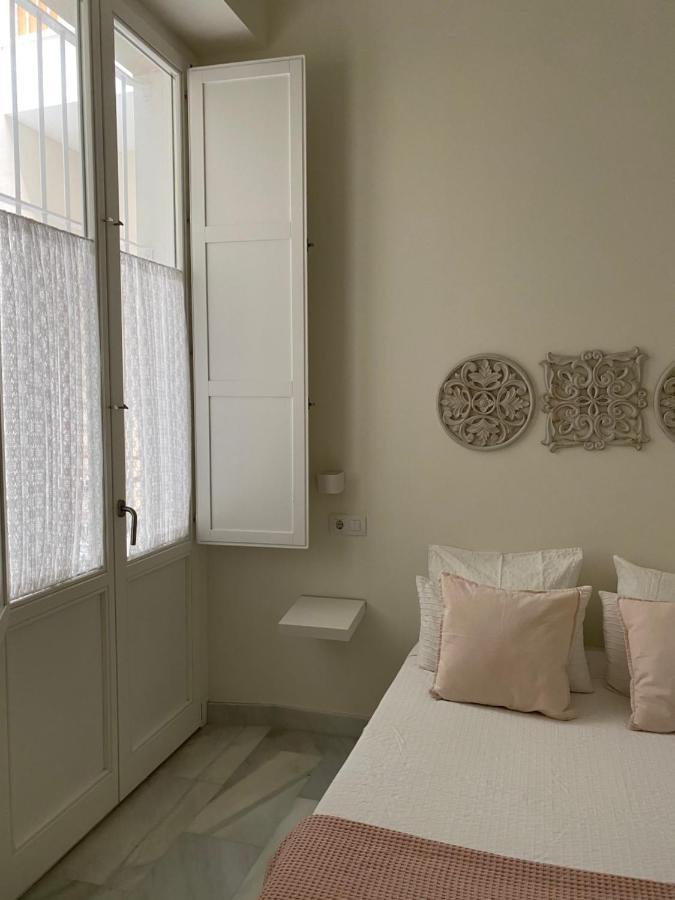 Apartamento Nuevo En Casa Tipo Palacio Cádiz Buitenkant foto